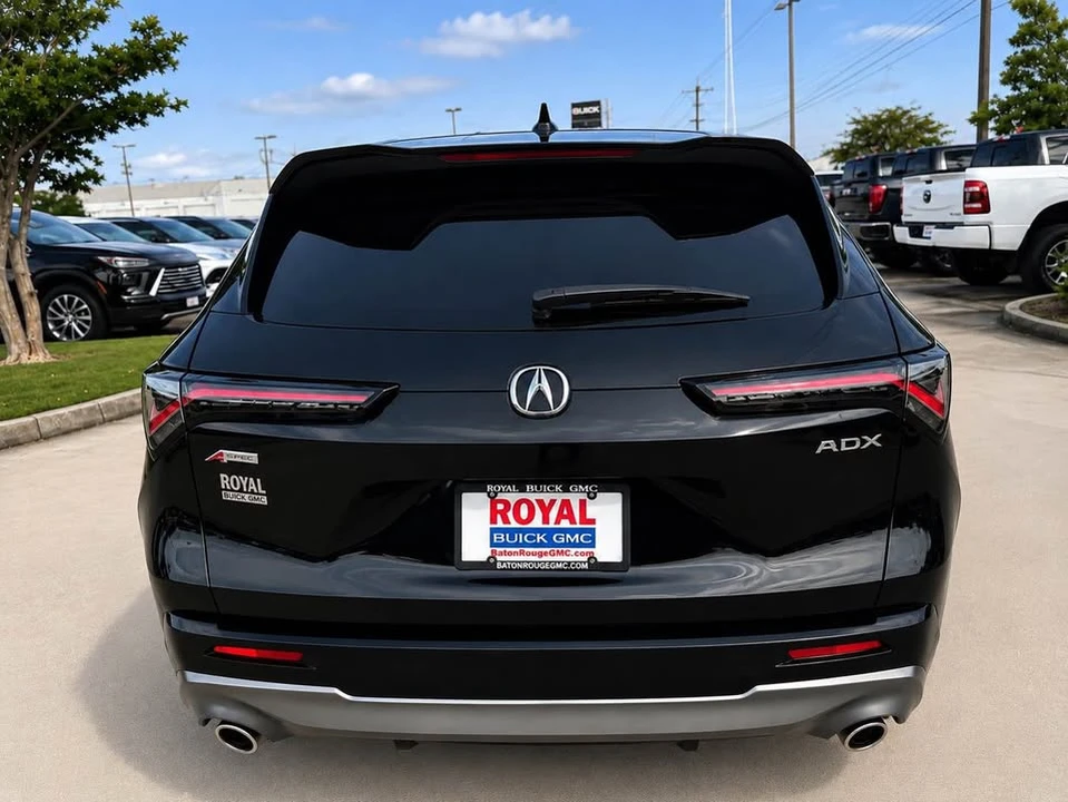 2025 Acura ADX - Image 5 of 11