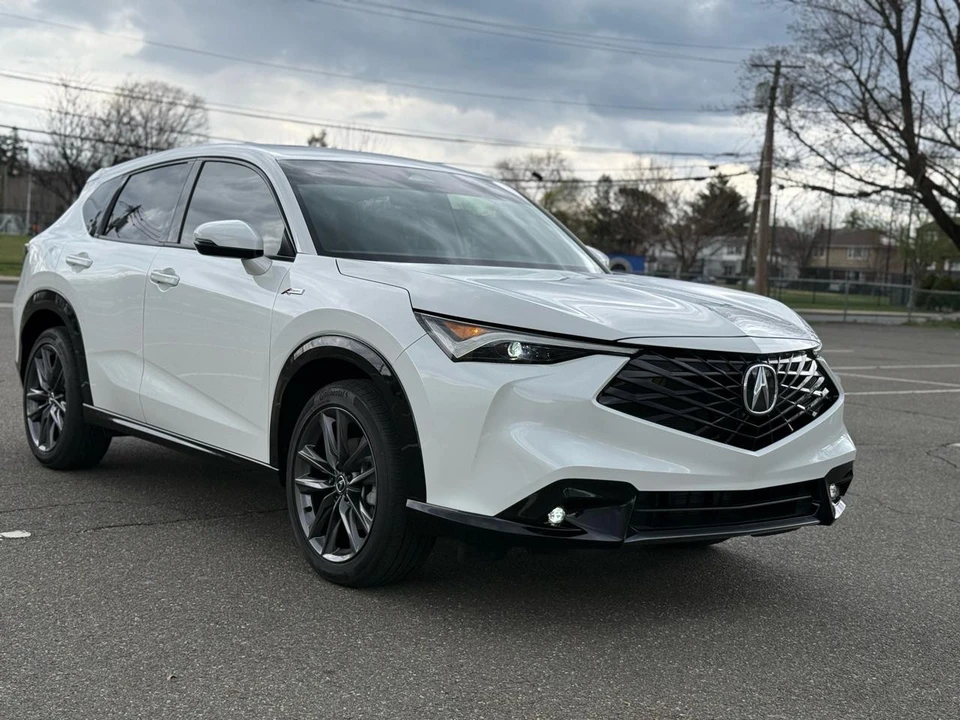 2025 Acura ADX - Image 3 of 21