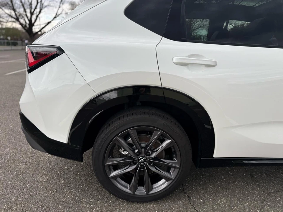 2025 Acura ADX - Image 6 of 21