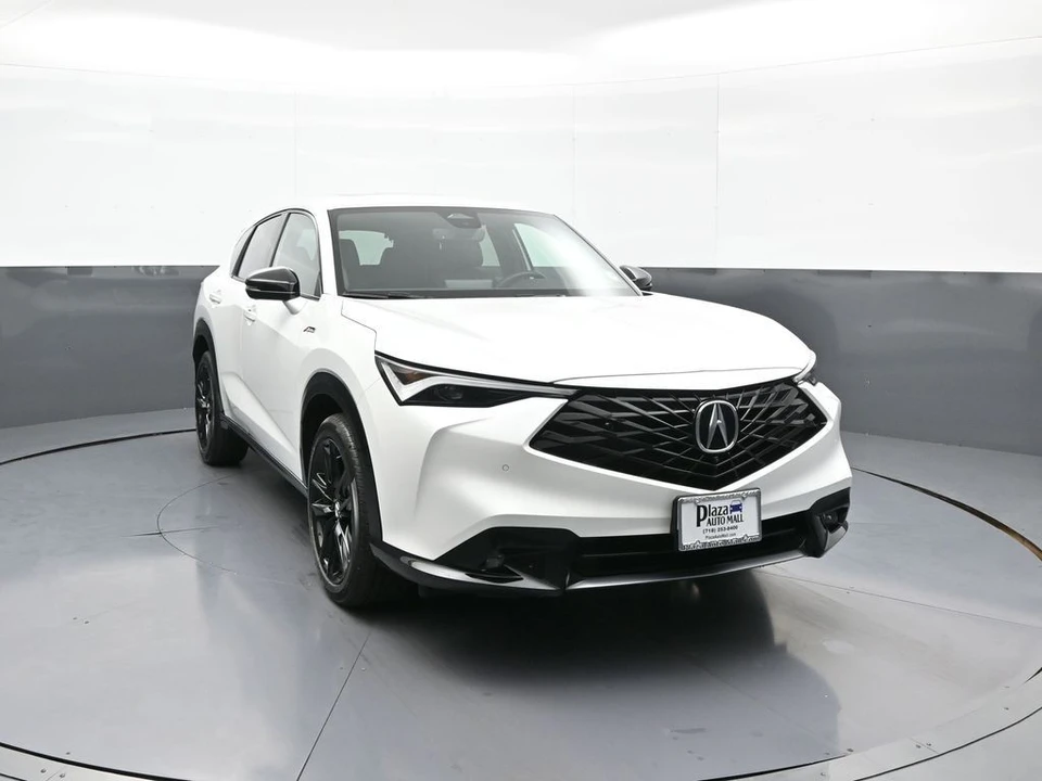 2025 Acura ADX - Image 3 of 31
