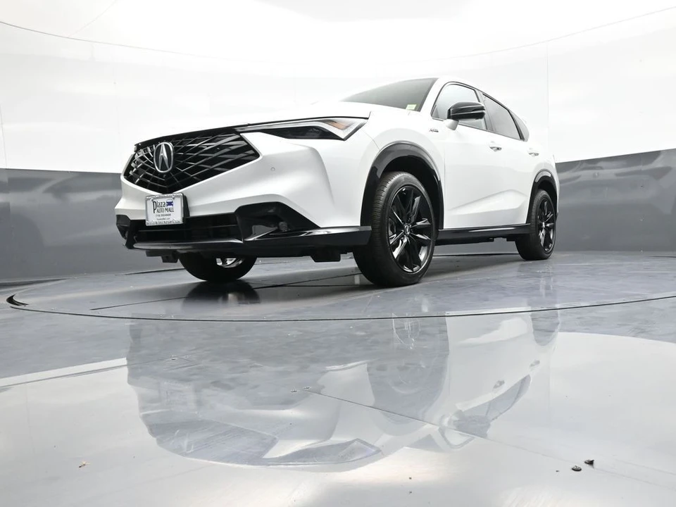 2025 Acura ADX - Image 26 of 31