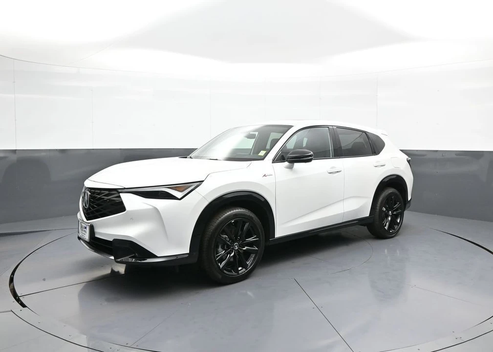 2025 Acura ADX - Image 10 of 31