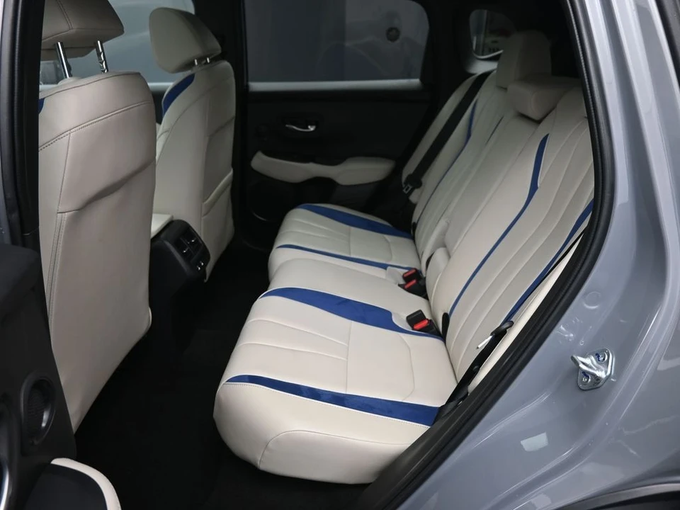 2025 Acura ADX - Image 21 of 21
