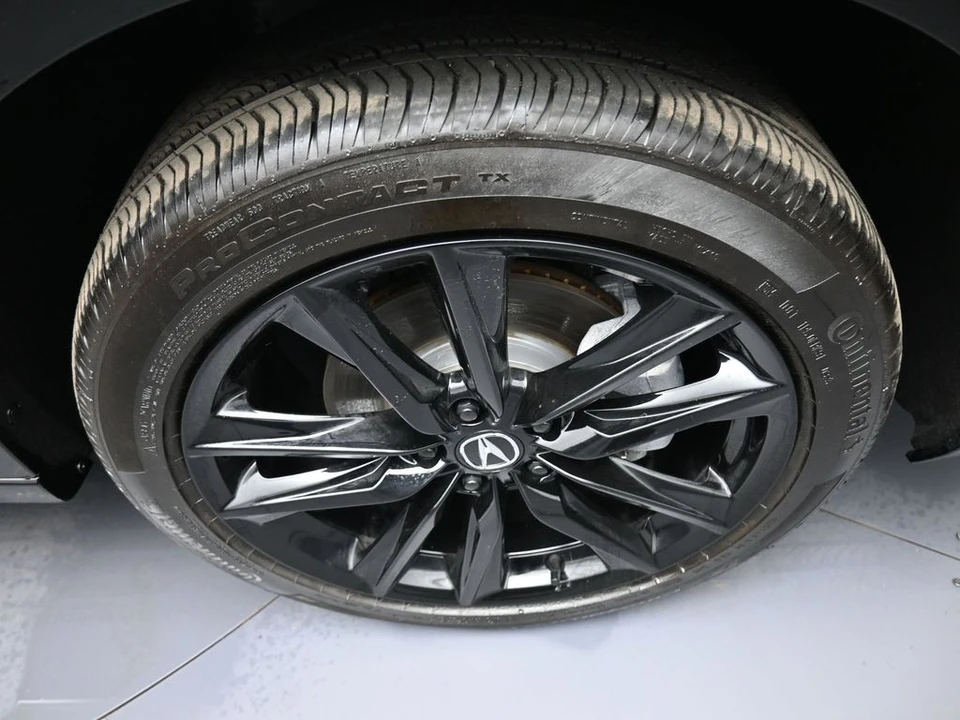 2025 Acura ADX - Image 13 of 21