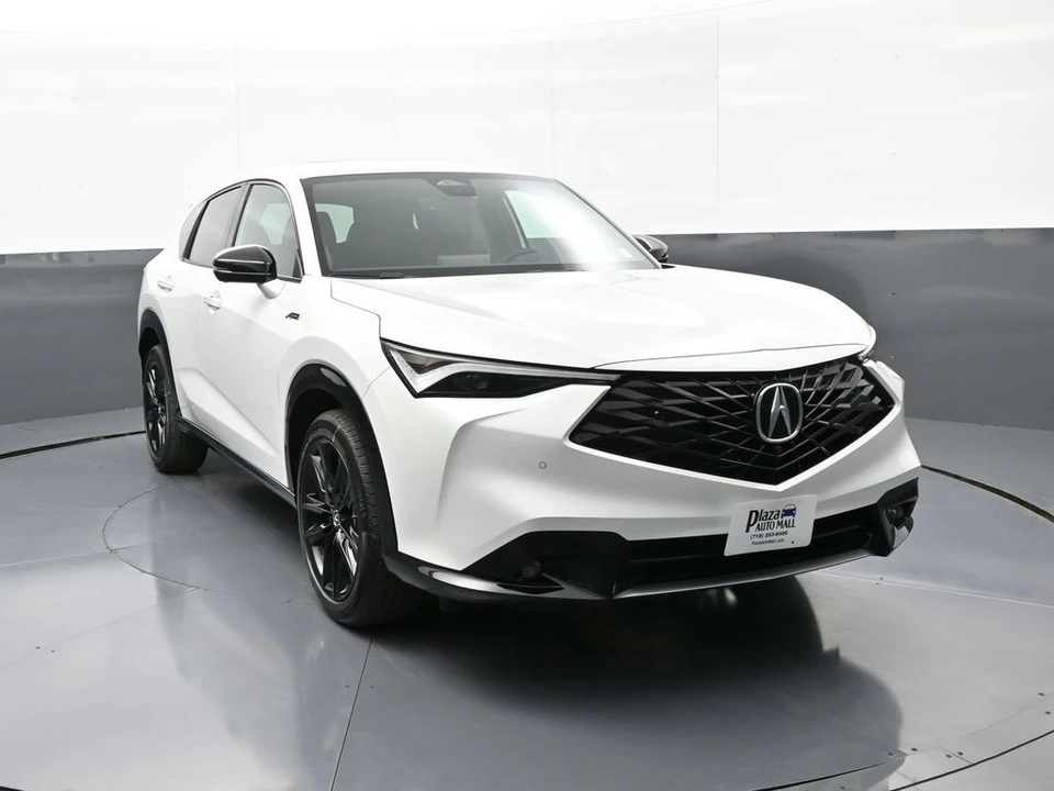 2025 Acura ADX - Image 3 of 31