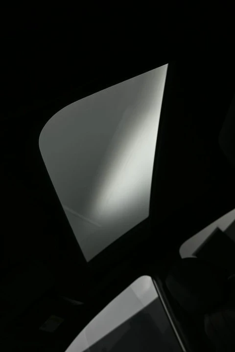 2025 Acura ADX - Image 19 of 31