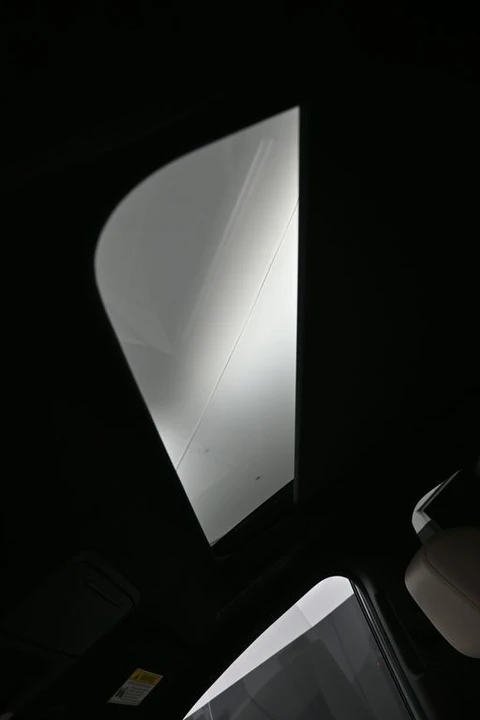 2025 Acura ADX - Image 18 of 31
