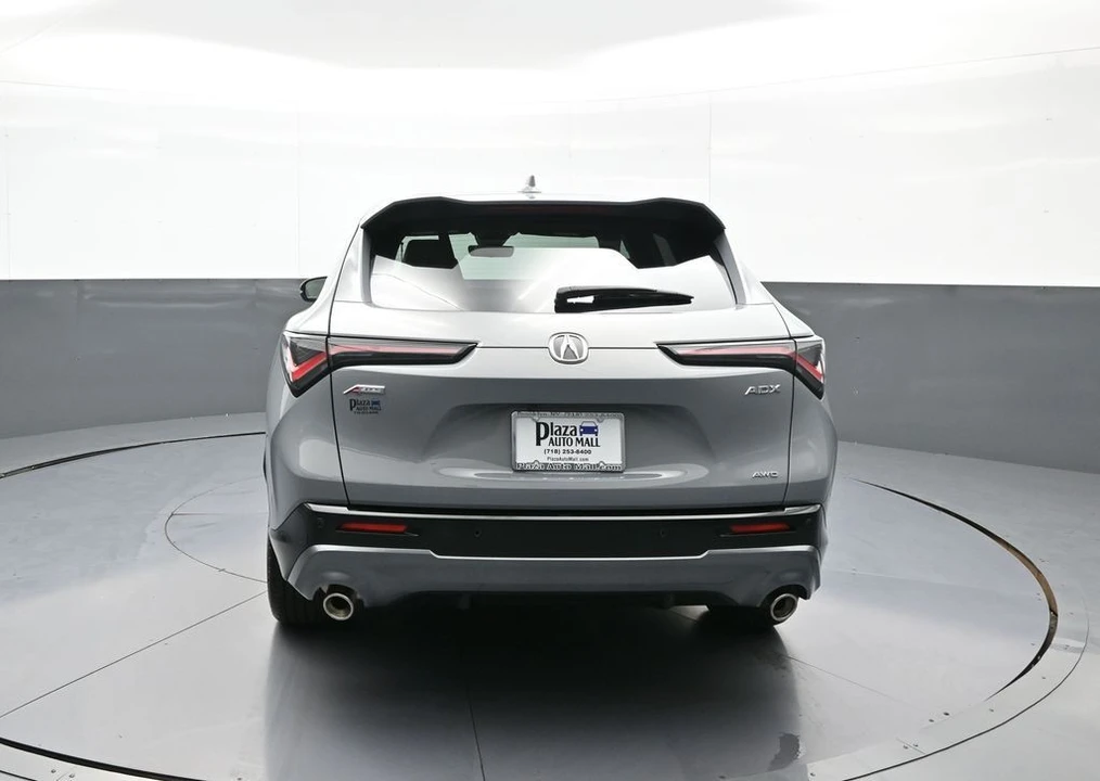 2025 Acura ADX - Image 7 of 31