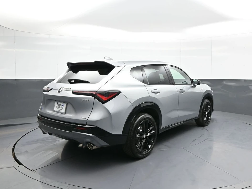 2025 Acura ADX - Image 6 of 31