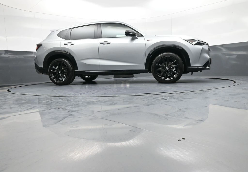 2025 Acura ADX - Image 29 of 31