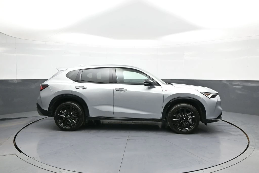 2025 Acura ADX - Image 5 of 31