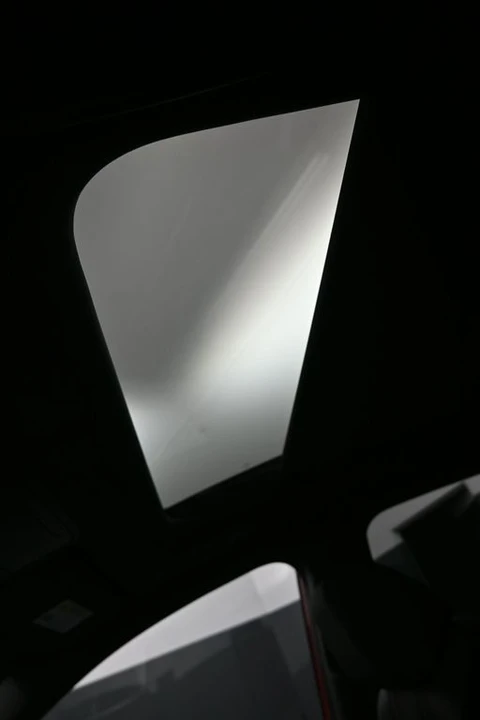 2025 Acura ADX - Image 18 of 31
