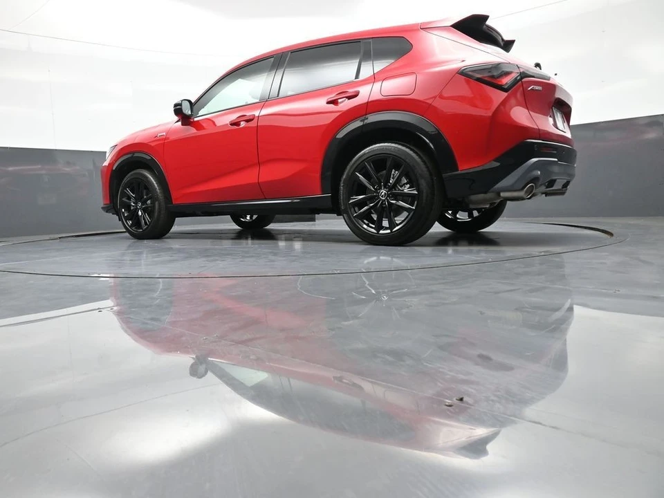 2025 Acura ADX - Image 28 of 31