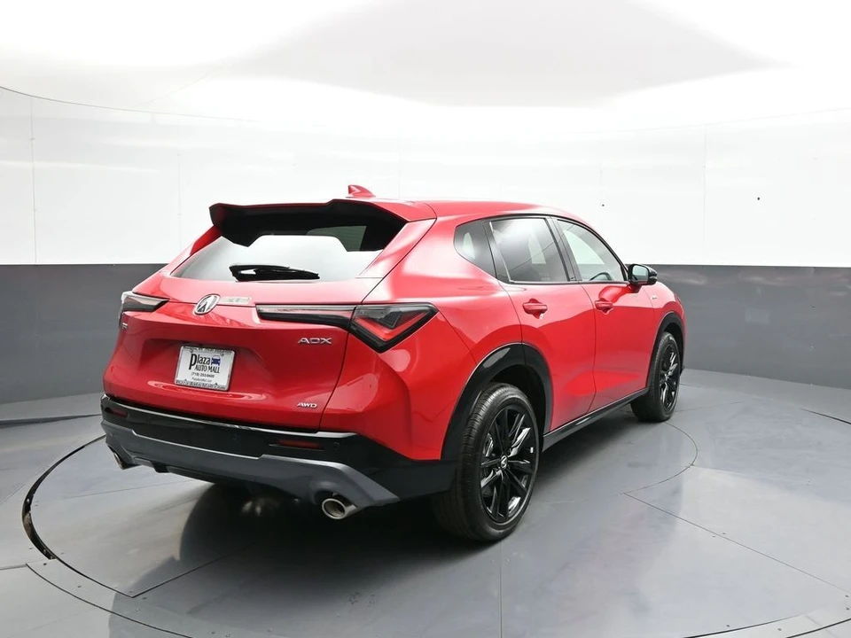 2025 Acura ADX - Image 6 of 31