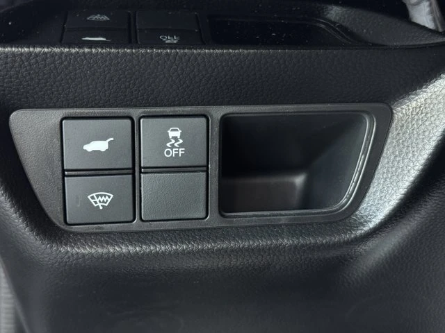 2025 Acura ADX - Image 11 of 20