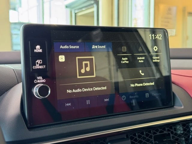 2025 Acura ADX - Image 18 of 20
