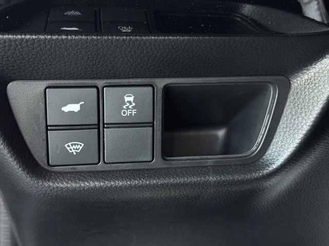 2025 Acura ADX - Image 11 of 20