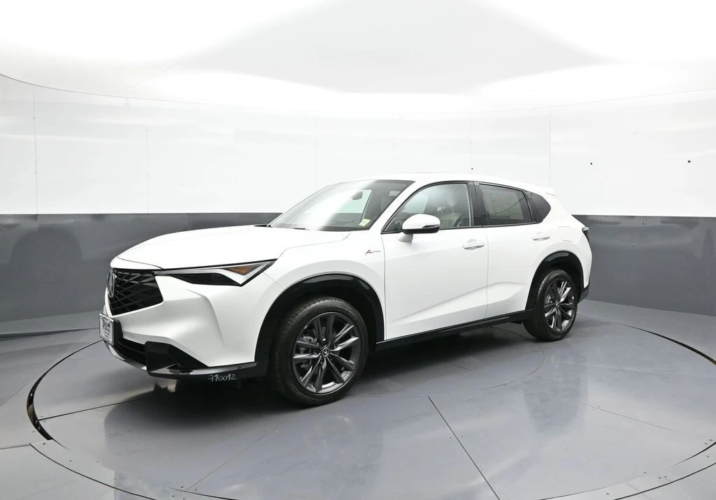2025 Acura ADX - Image 10 of 31