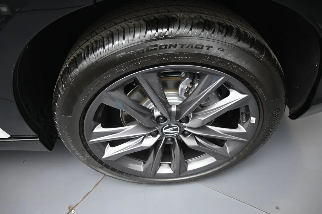 2025 Acura ADX - Image 15 of 31