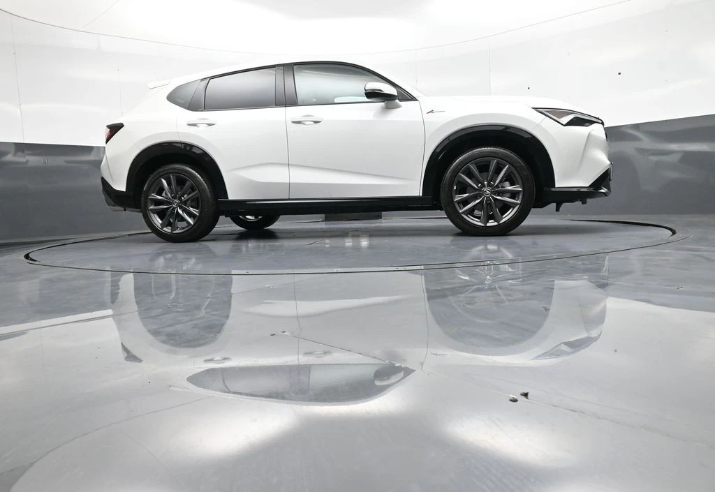2025 Acura ADX - Image 29 of 31