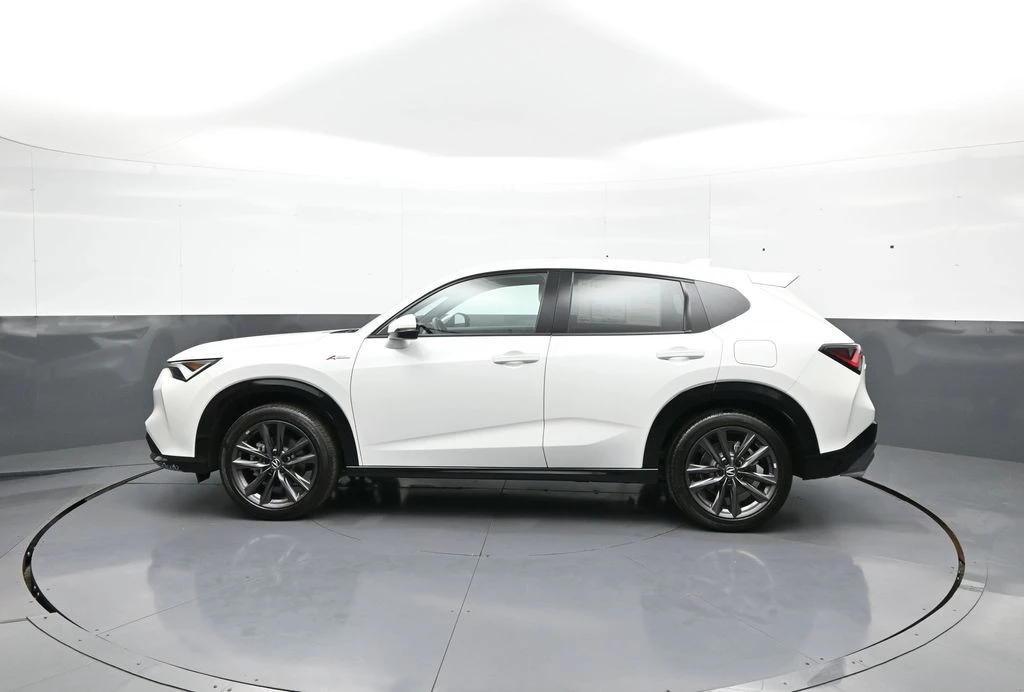2025 Acura ADX - Image 9 of 31