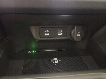 2025 Acura ADX - Image 16 of 19