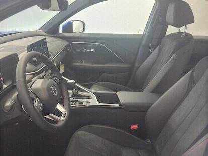 2025 Acura ADX - Image 7 of 19