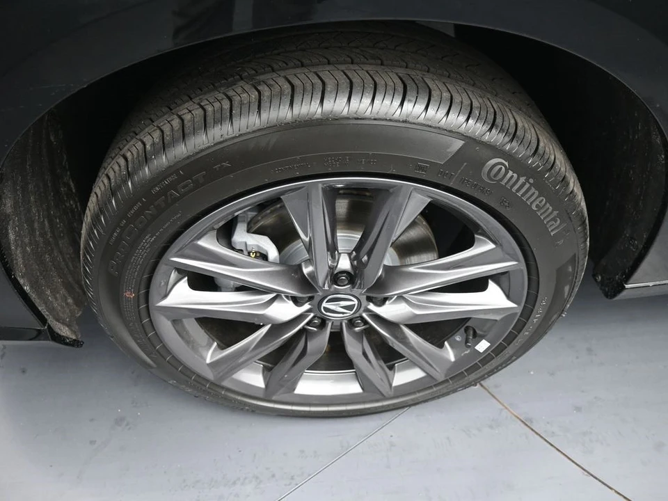 2025 Acura ADX - Image 14 of 21