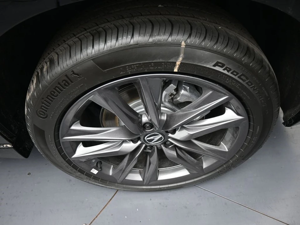 2025 Acura ADX - Image 15 of 21
