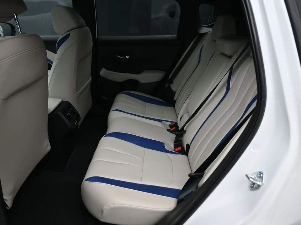 2025 Acura ADX - Image 21 of 21