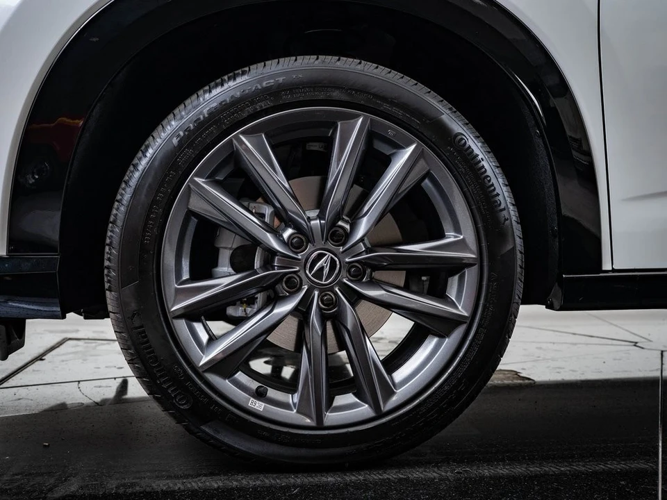 2025 Acura ADX - Image 15 of 21