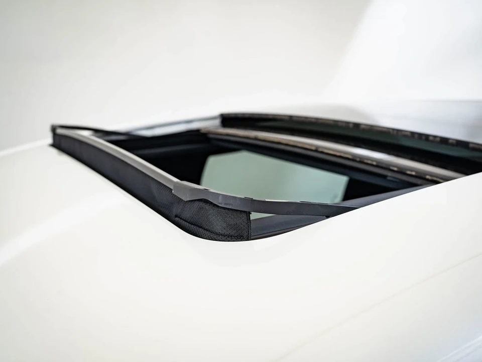2025 Acura ADX - Image 13 of 21