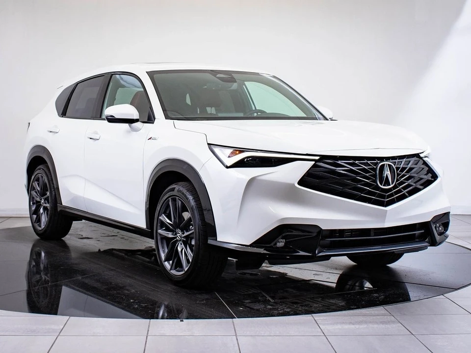 2025 Acura ADX - Image 12 of 21