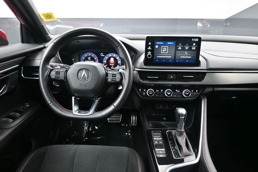 2025 Acura ADX - Image 20 of 31