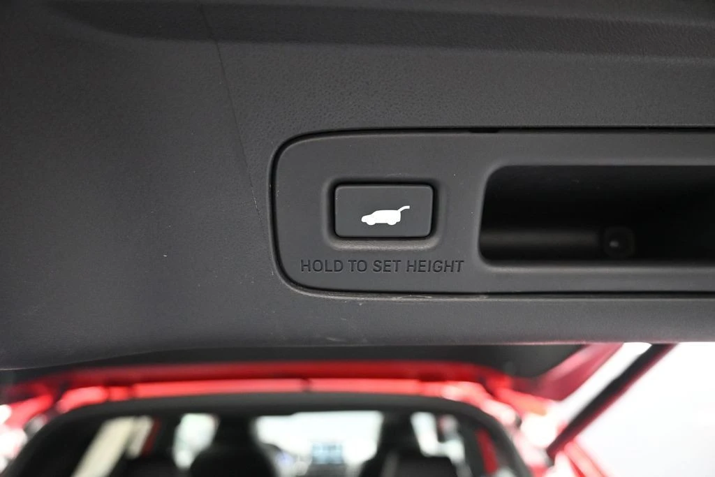 2025 Acura ADX - Image 23 of 31