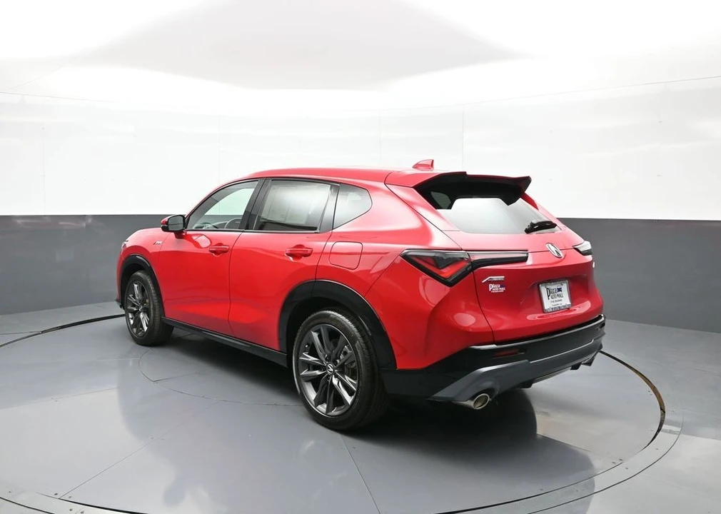 2025 Acura ADX - Image 8 of 31