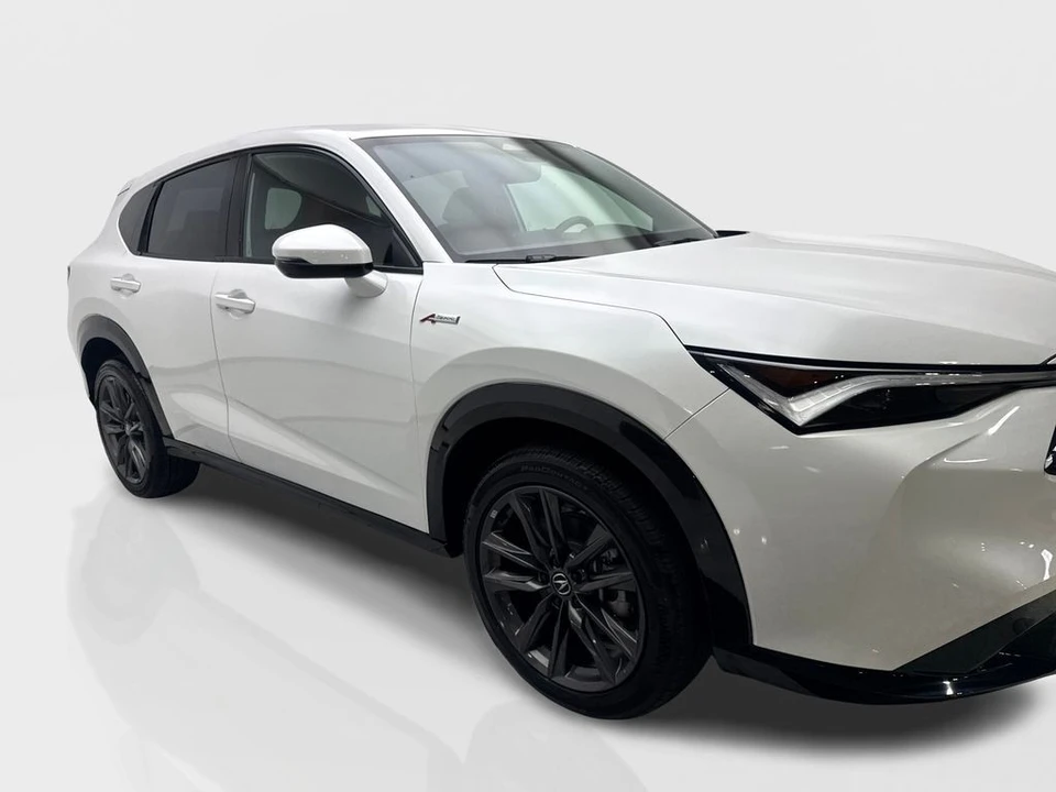 2025 Acura ADX - Image 12 of 31