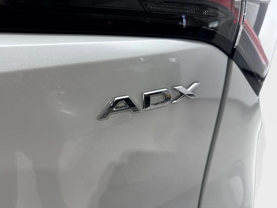 2025 Acura ADX - Image 24 of 31