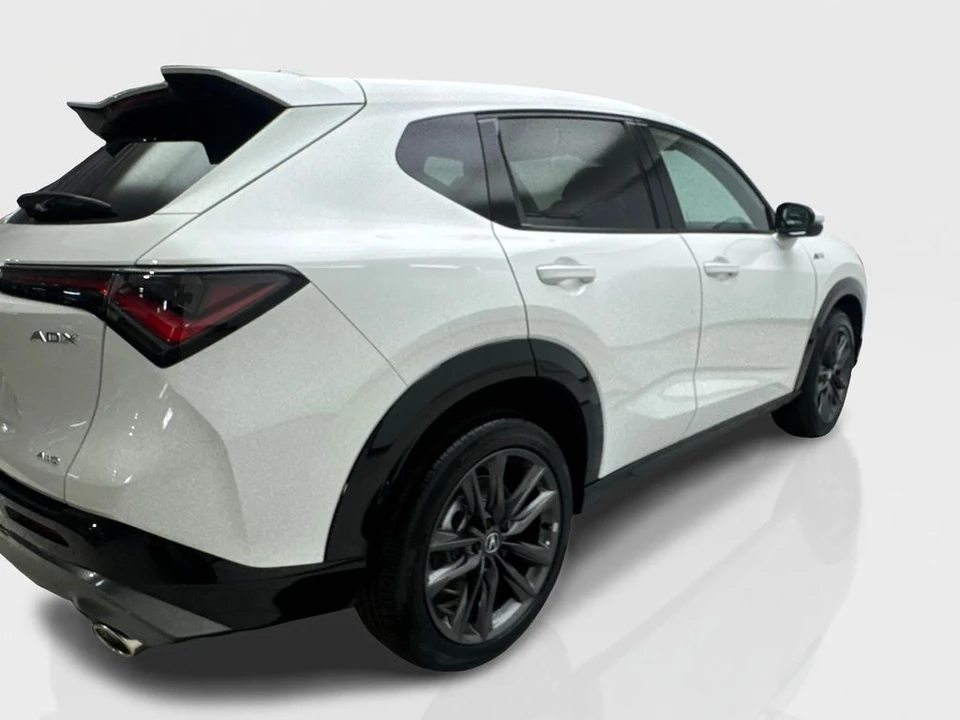 2025 Acura ADX - Image 13 of 31
