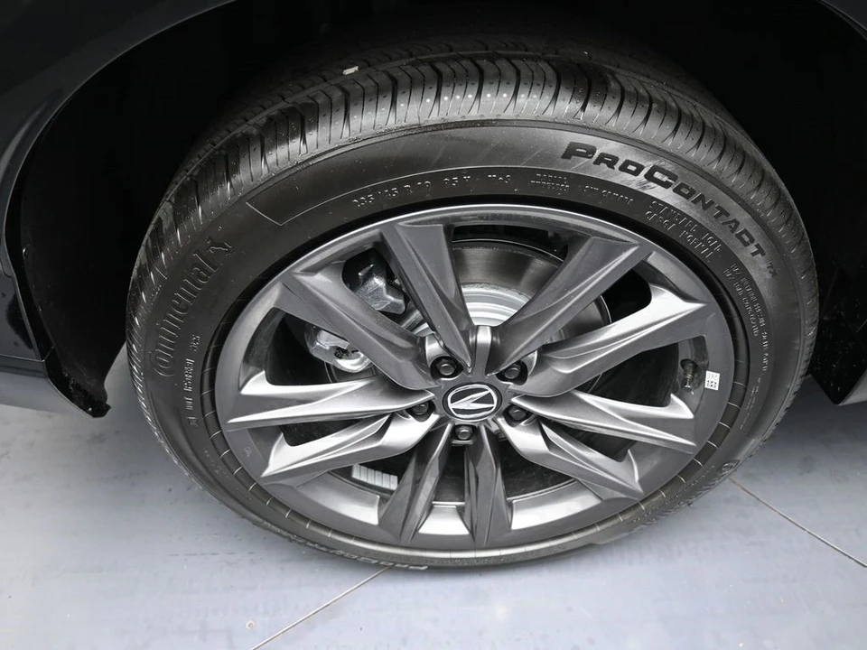 2025 Acura ADX - Image 12 of 21