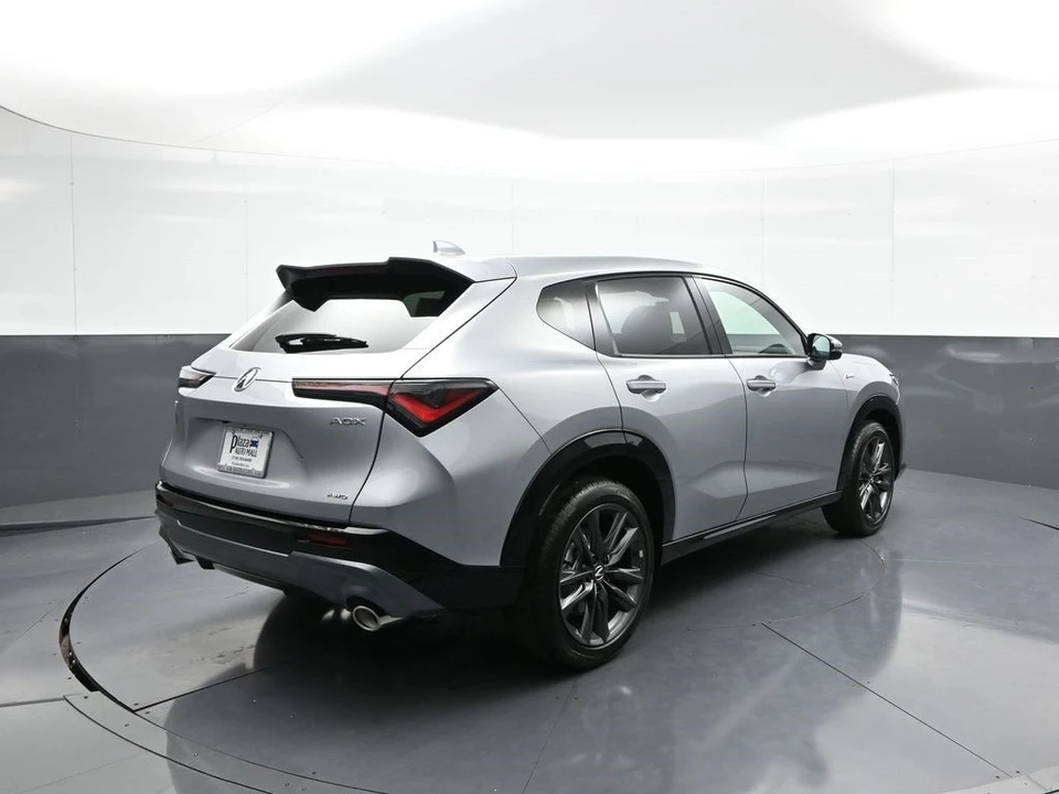 2025 Acura ADX - Image 6 of 12