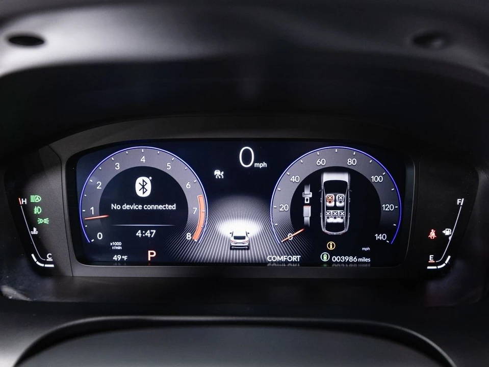 2025 Acura ADX - Image 13 of 21