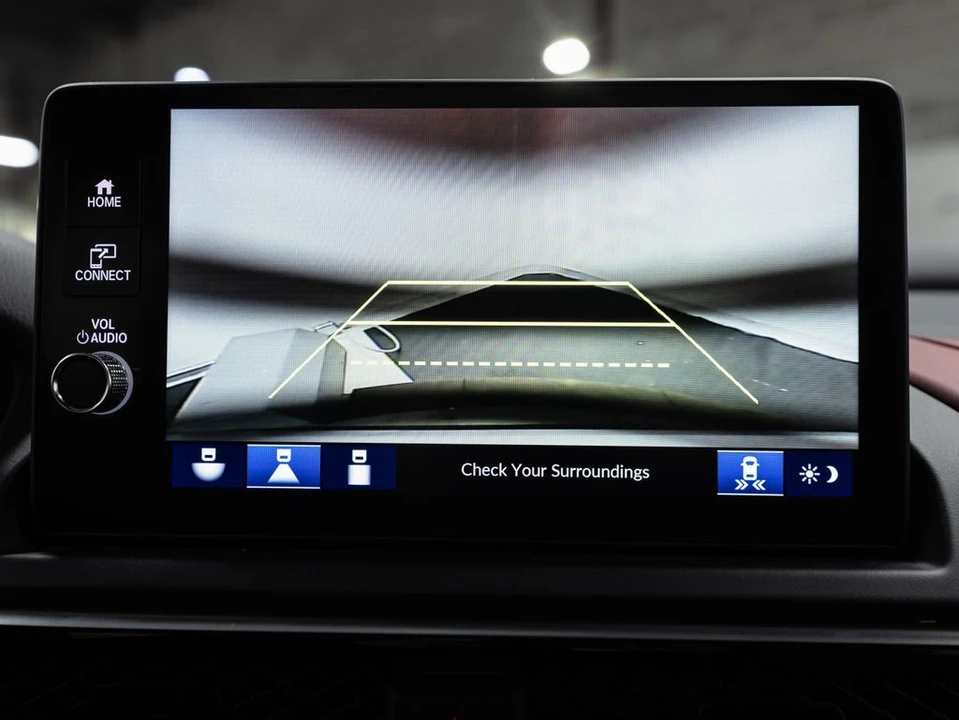 2025 Acura ADX - Image 18 of 21