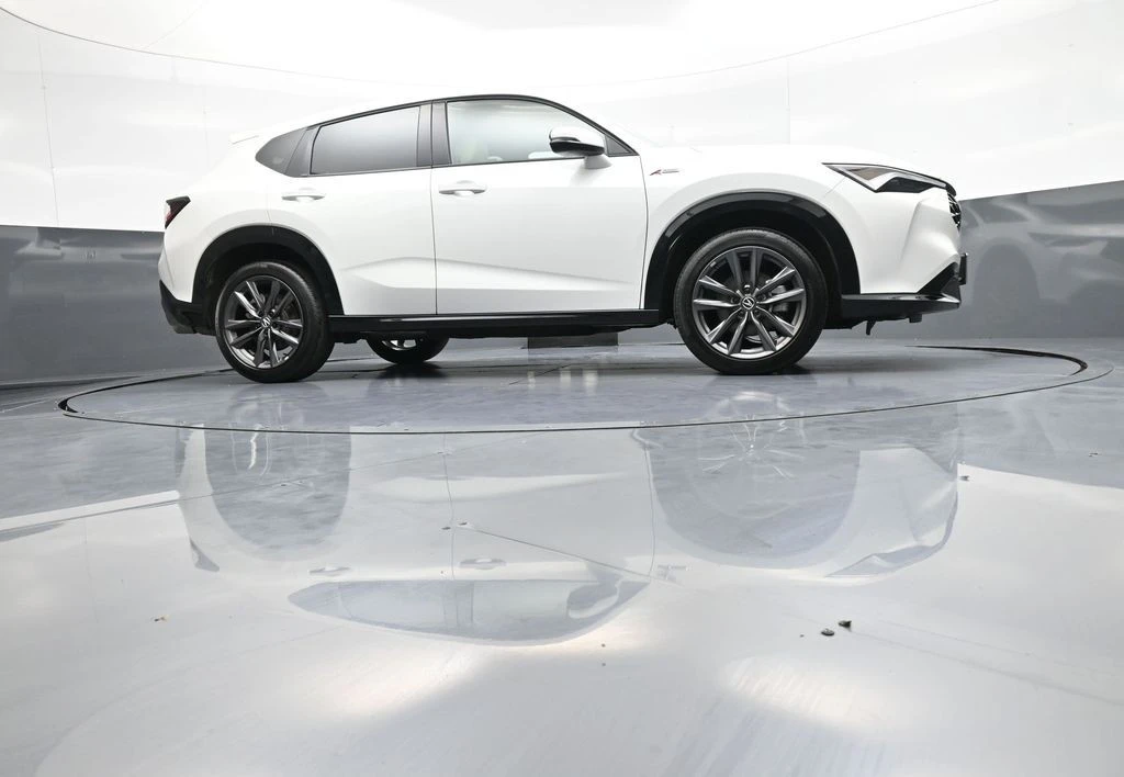 2025 Acura ADX - Image 29 of 31