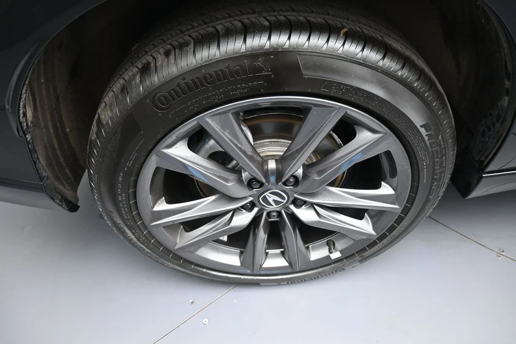 2025 Acura ADX - Image 12 of 31