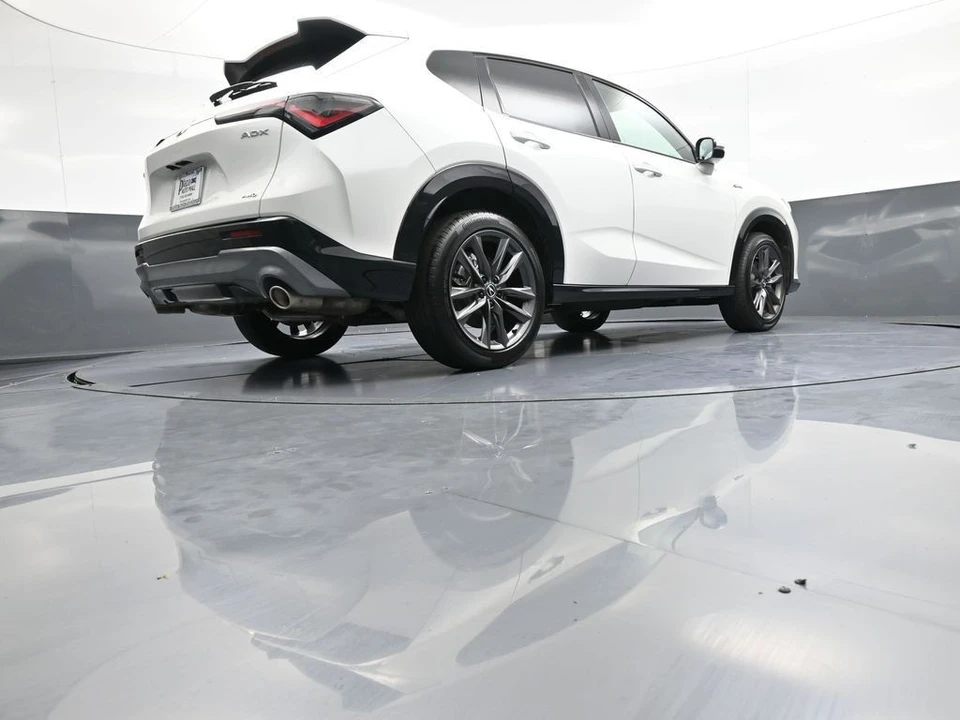 2025 Acura ADX - Image 30 of 31