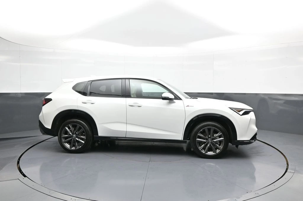 2025 Acura ADX - Image 5 of 31