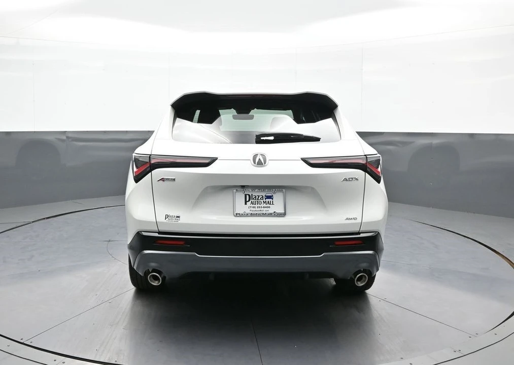 2025 Acura ADX - Image 7 of 21