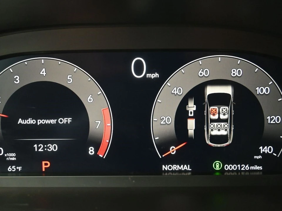 2025 Acura ADX - Image 16 of 21
