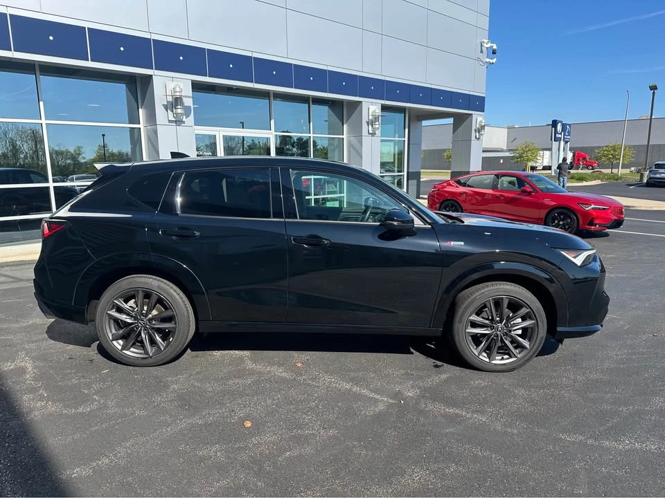 2025 Acura ADX - Image 5 of 11